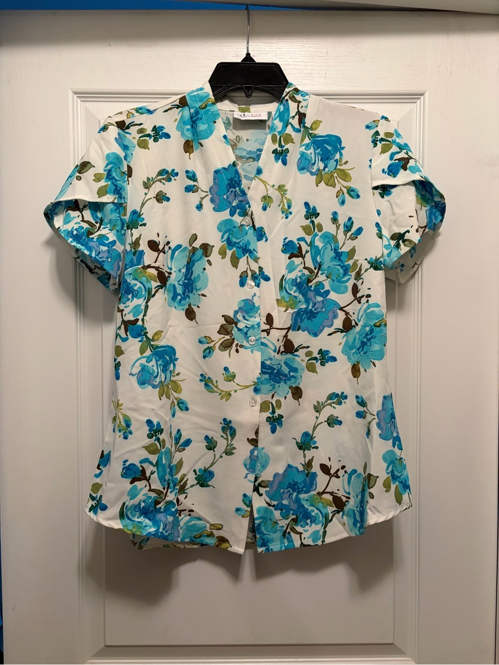 Women’s Floral Button Front Top - Blue